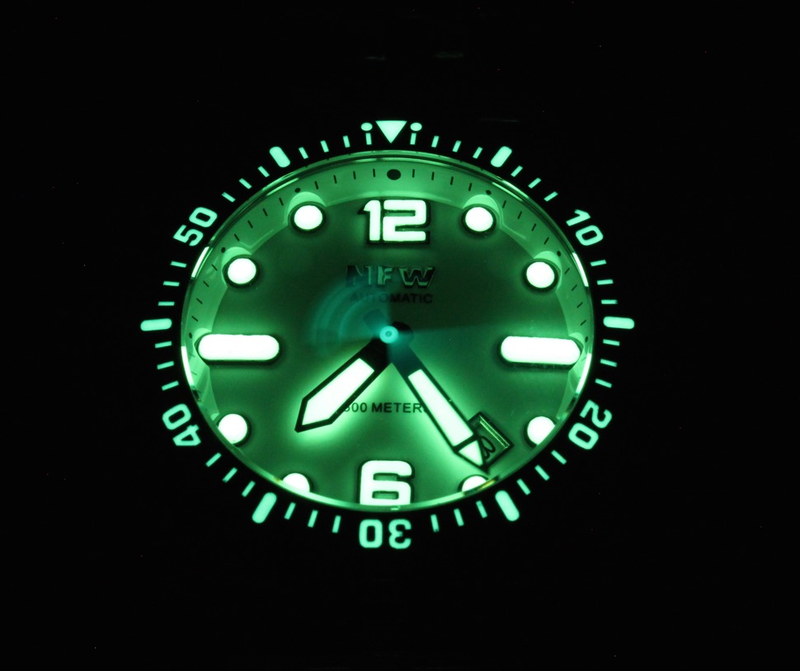 Illustration for article titled 30 Gorgeous Photos Of Timepieces